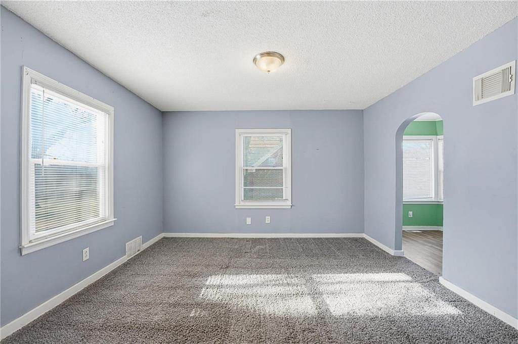 1230 W 31st Street — photo 15
