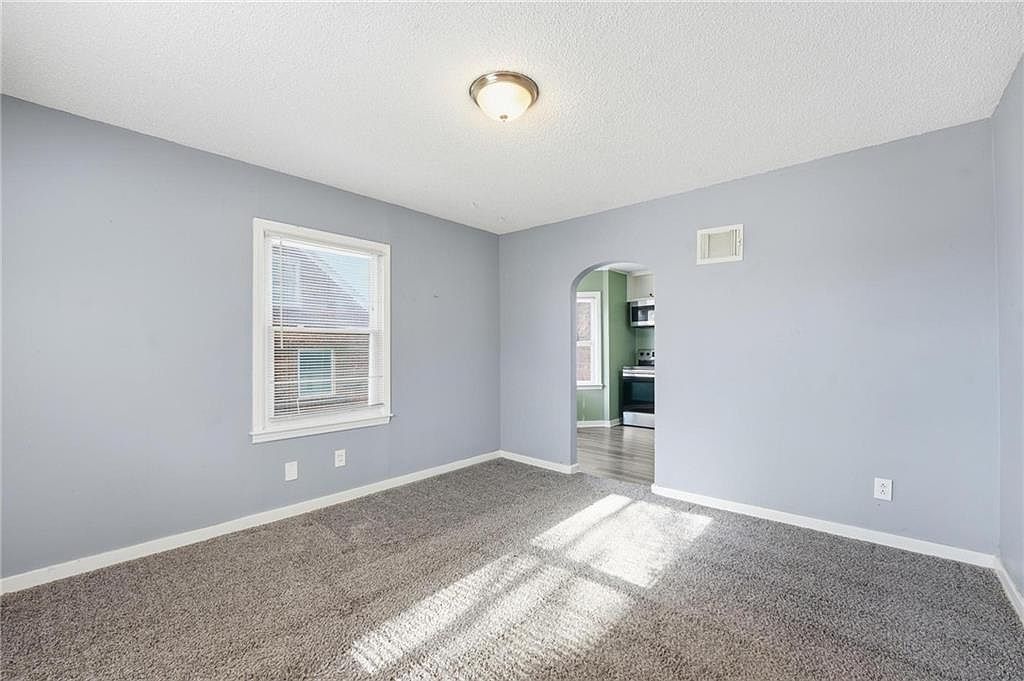 1230 W 31st Street — photo 16