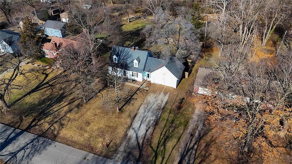 1230 W 31st Street — photo 41