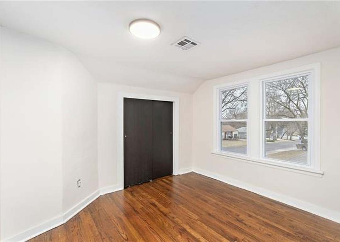 12304 W 100 Place — photo 7