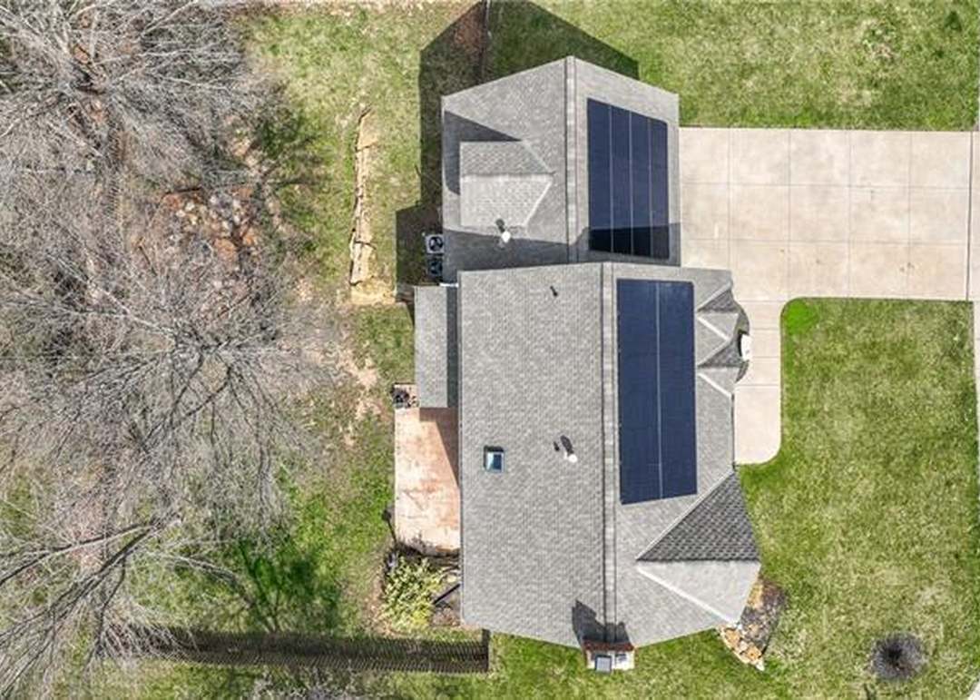 1232 Wellington Way — photo 45