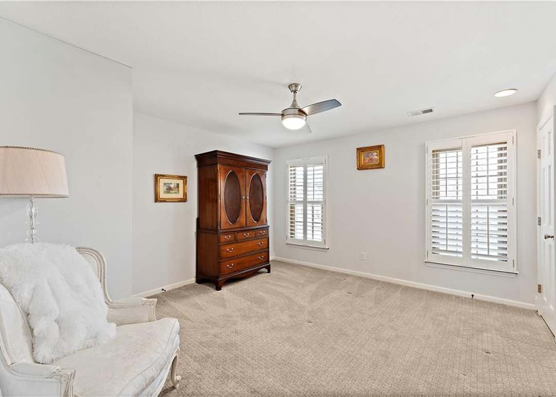 12405 Howe Drive — photo 4