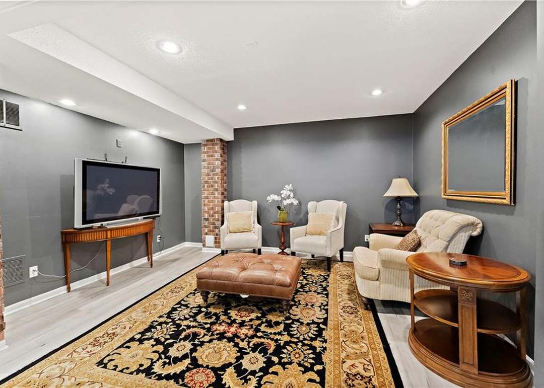 12405 Howe Drive — photo 26