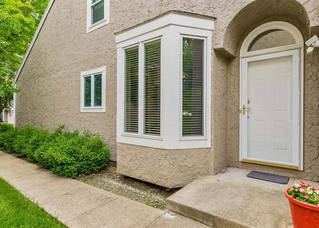 12581 Broadmoor Street — photo 8