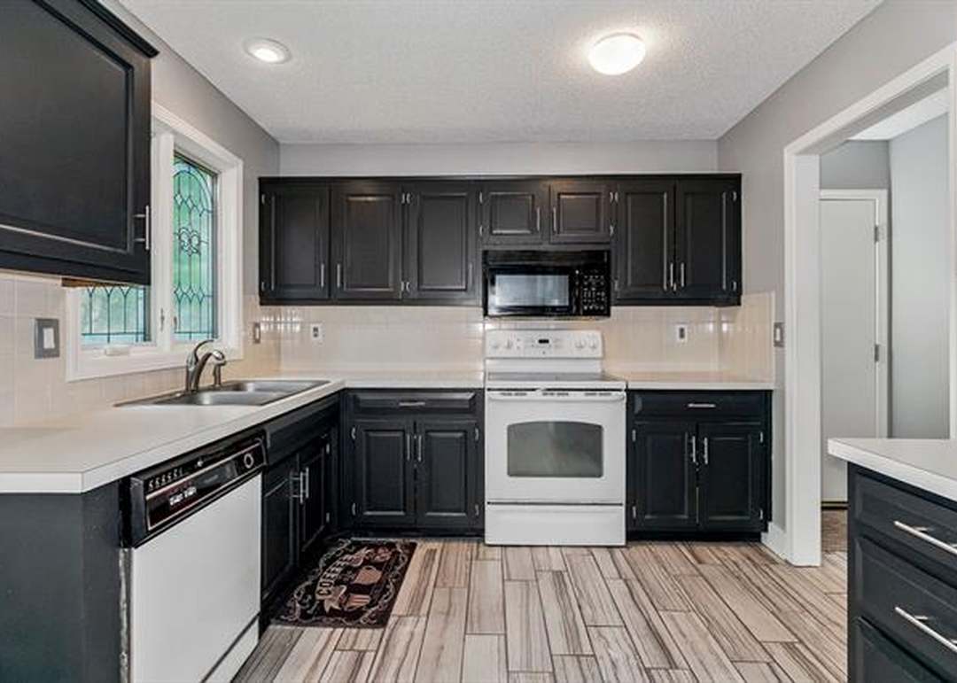 12581 Broadmoor Street — photo 13