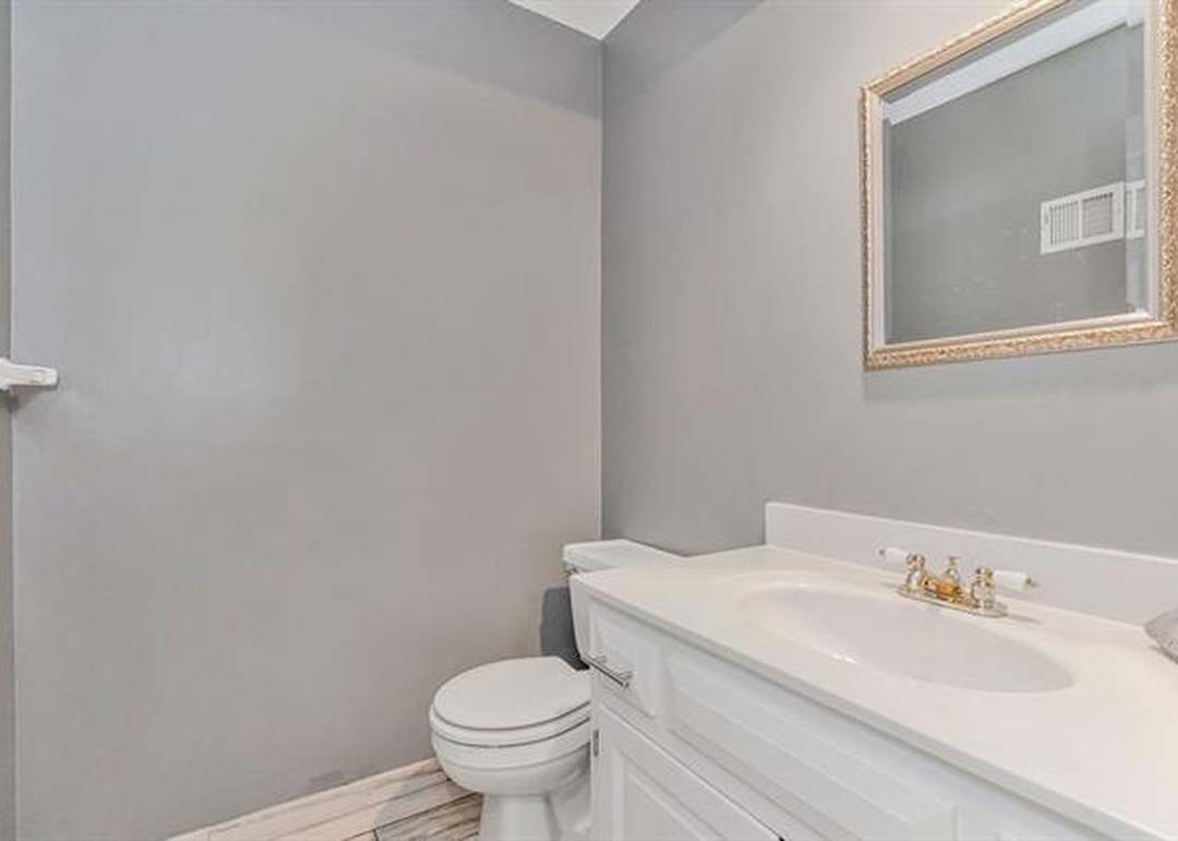 12581 Broadmoor Street — photo 23