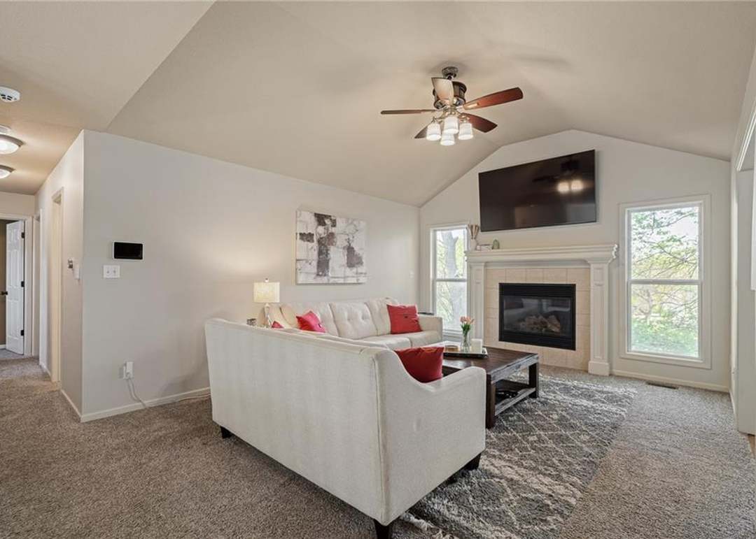 12623 Fountain Lake Circle — photo 13