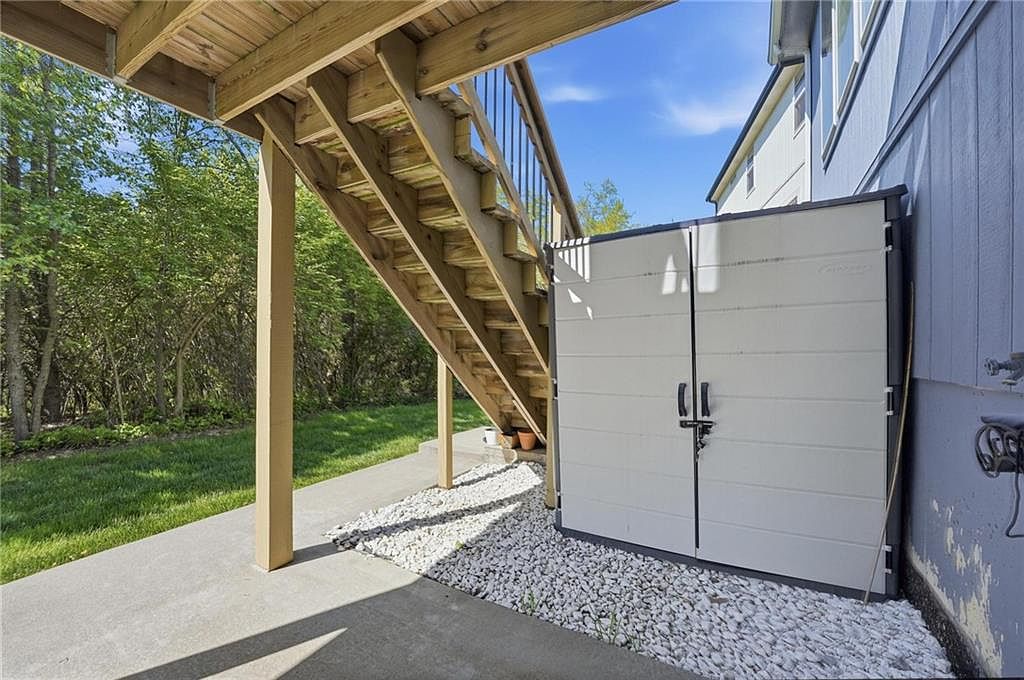 12627 Charlotte Street — photo 33