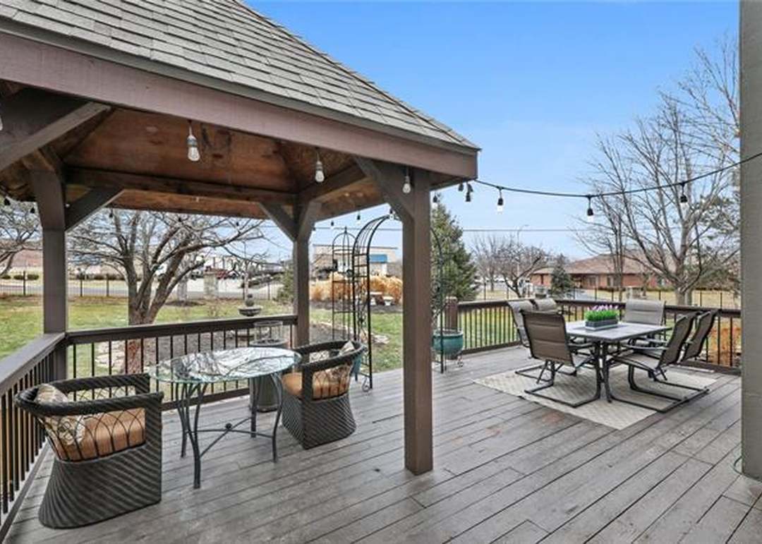 12700 Woodward Street — photo 29