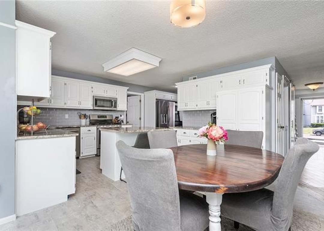 12704 GARNETT Street — photo 4