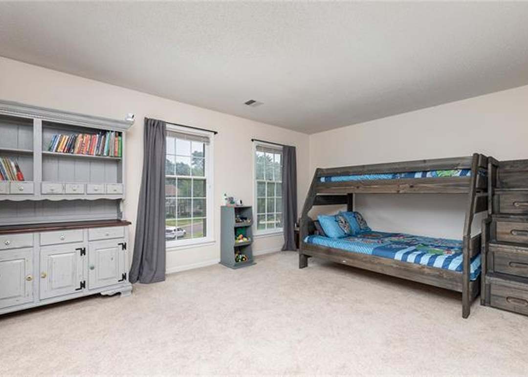 12704 GARNETT Street — photo 31