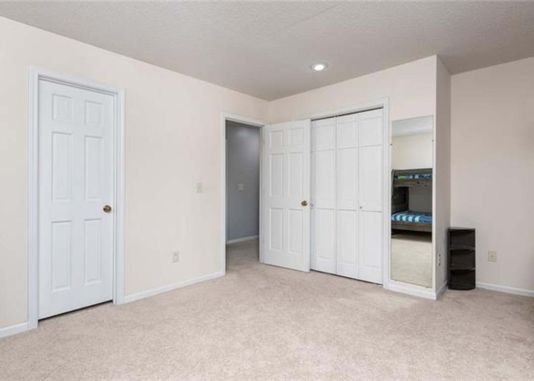 12704 GARNETT Street — photo 32