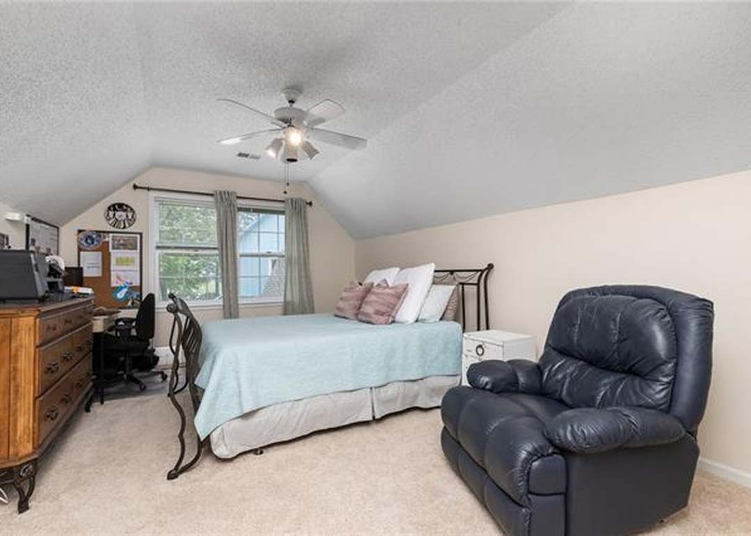 12704 GARNETT Street — photo 34