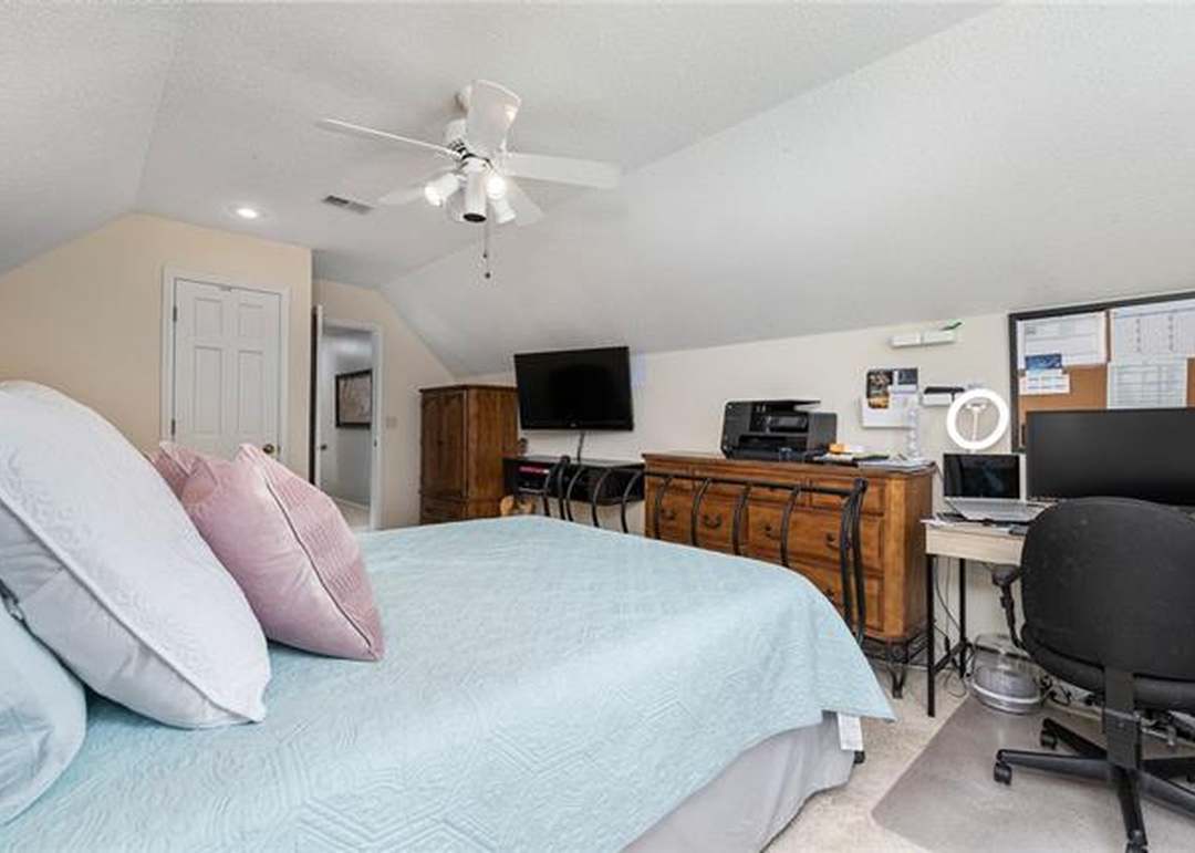 12704 GARNETT Street — photo 35
