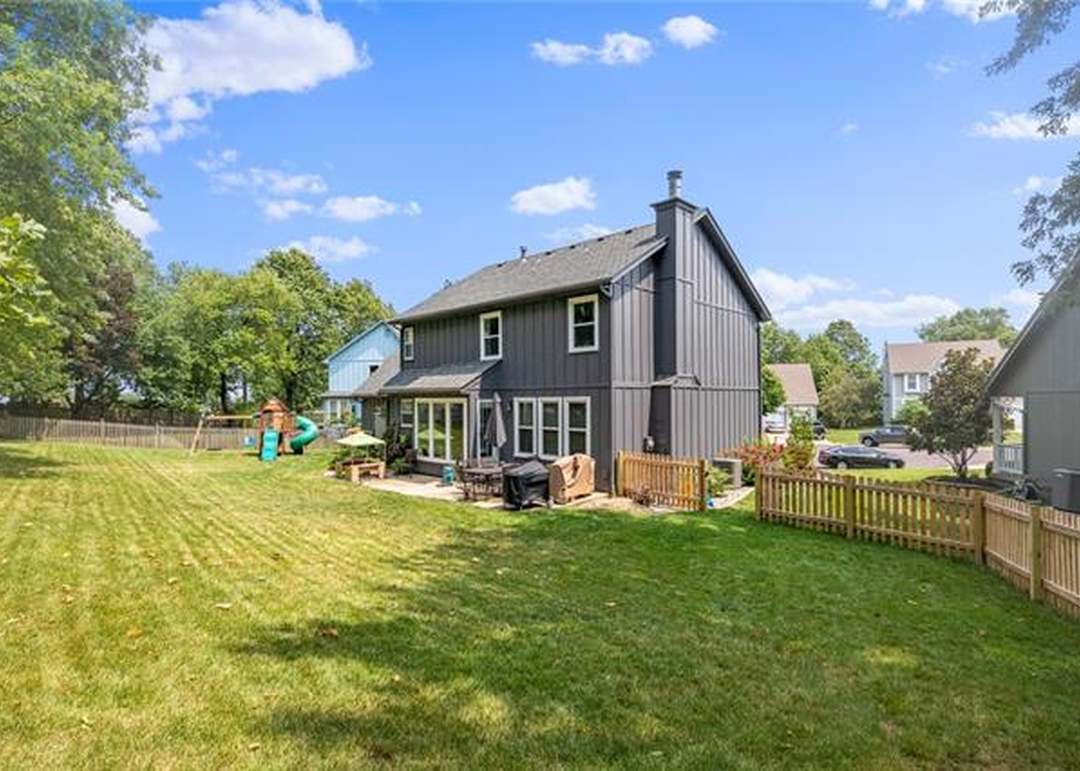 12704 GARNETT Street — photo 44