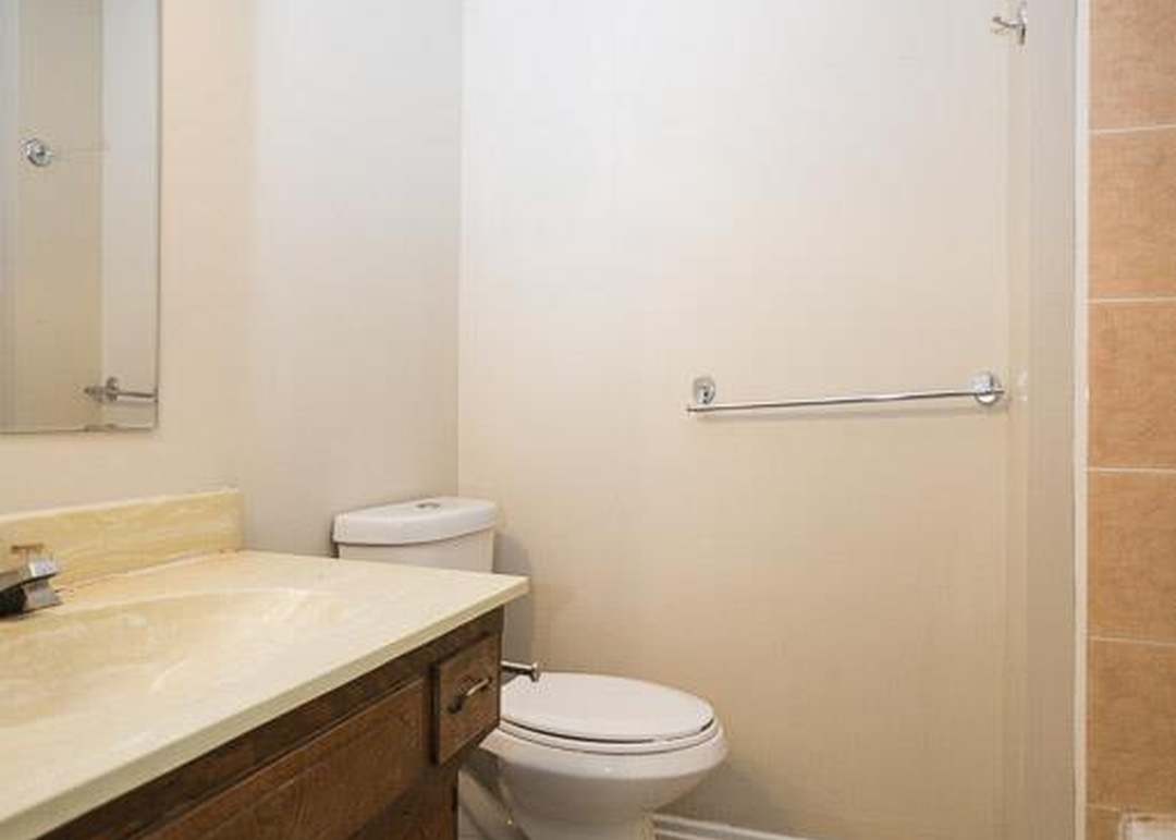 128 E Nelson Circle — photo 3
