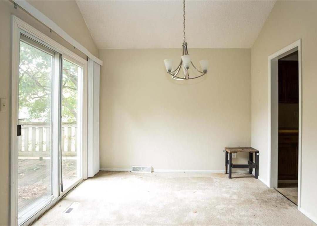 128 E Nelson Circle — photo 5