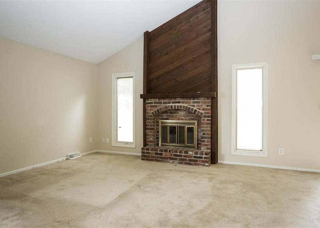128 E Nelson Circle — photo 6