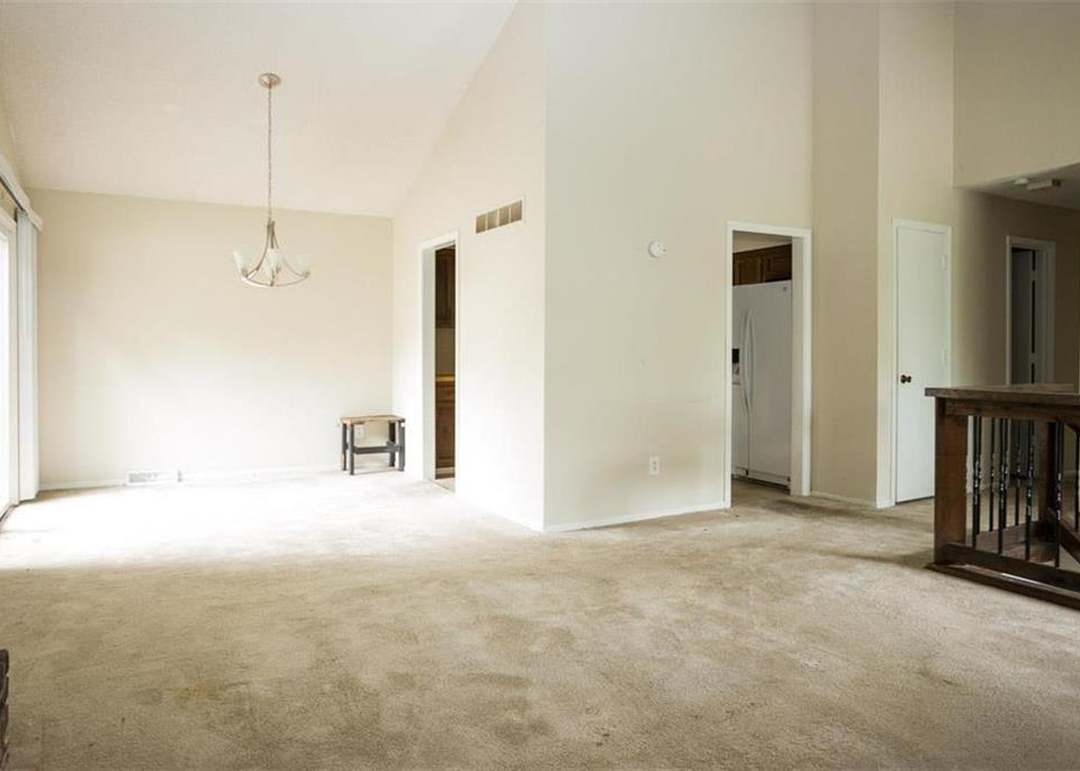 128 E Nelson Circle — photo 16