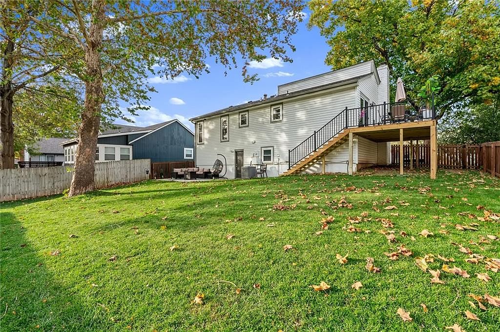 128 E Nelson Circle — photo 3