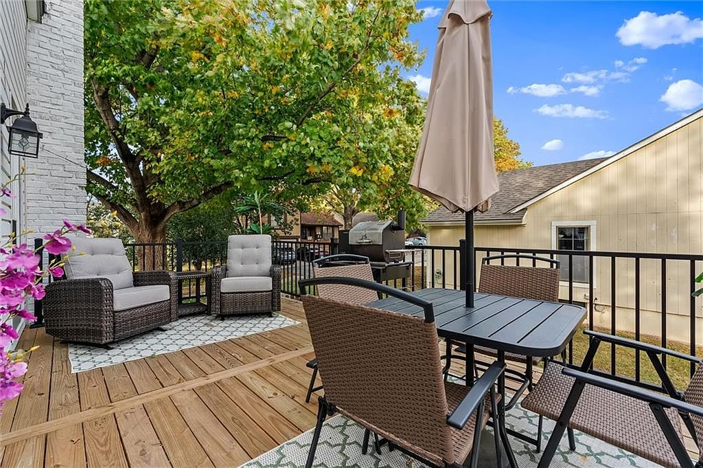 128 E Nelson Circle — photo 4