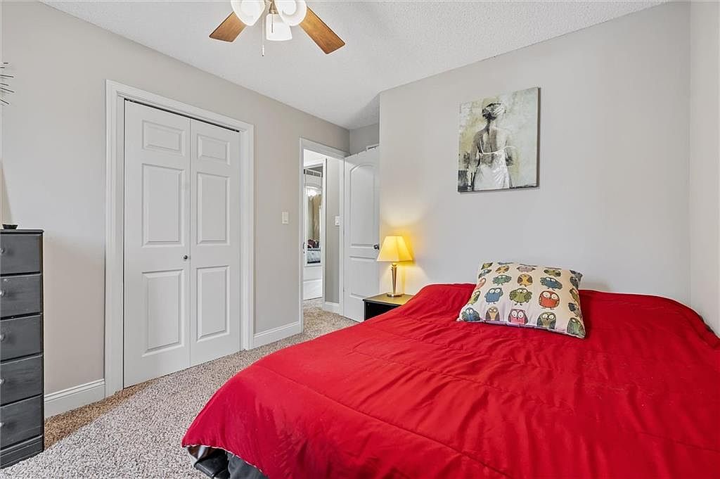 128 E Nelson Circle — photo 15
