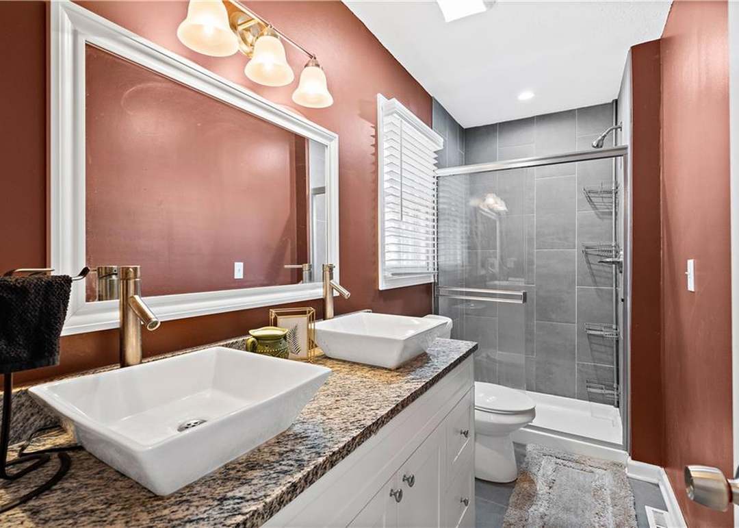 12810 Oakland Street — photo 10