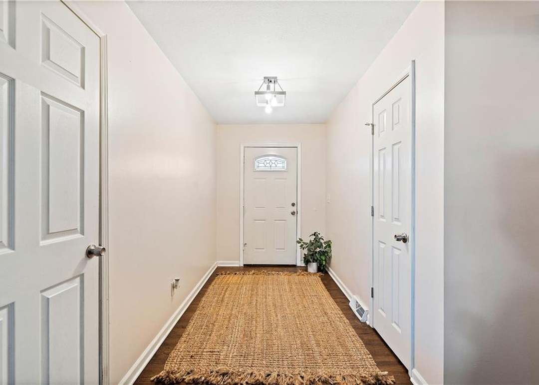 12810 Oakland Street — photo 13