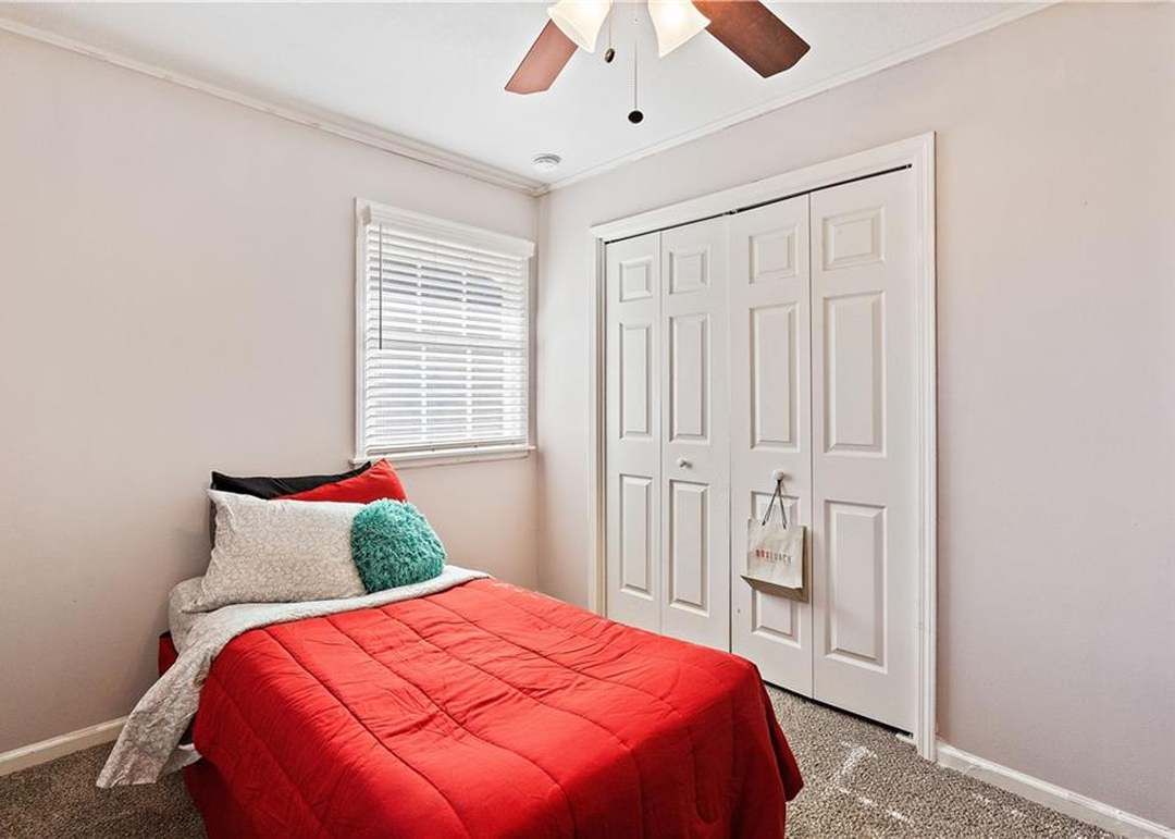 12810 Oakland Street — photo 26