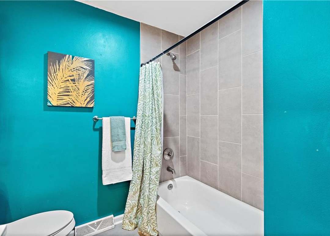 12810 Oakland Street — photo 29