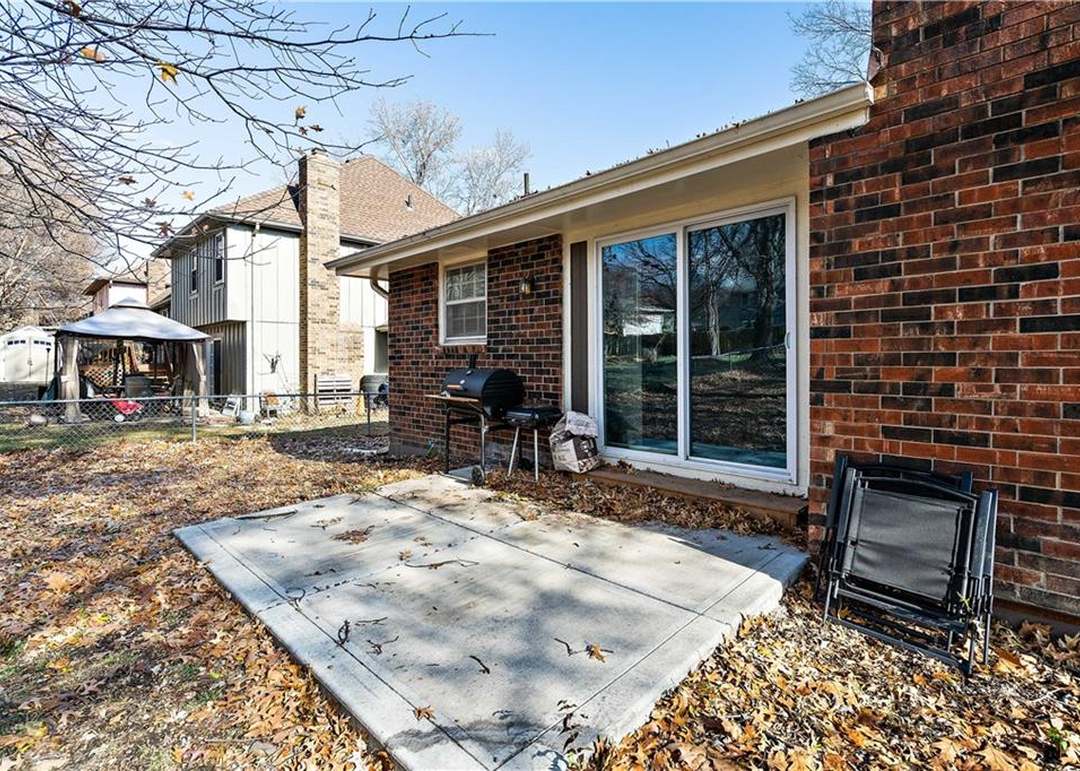 12810 Oakland Street — photo 31