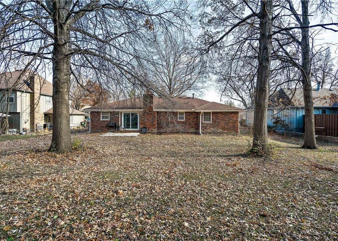 12810 Oakland Street — photo 33