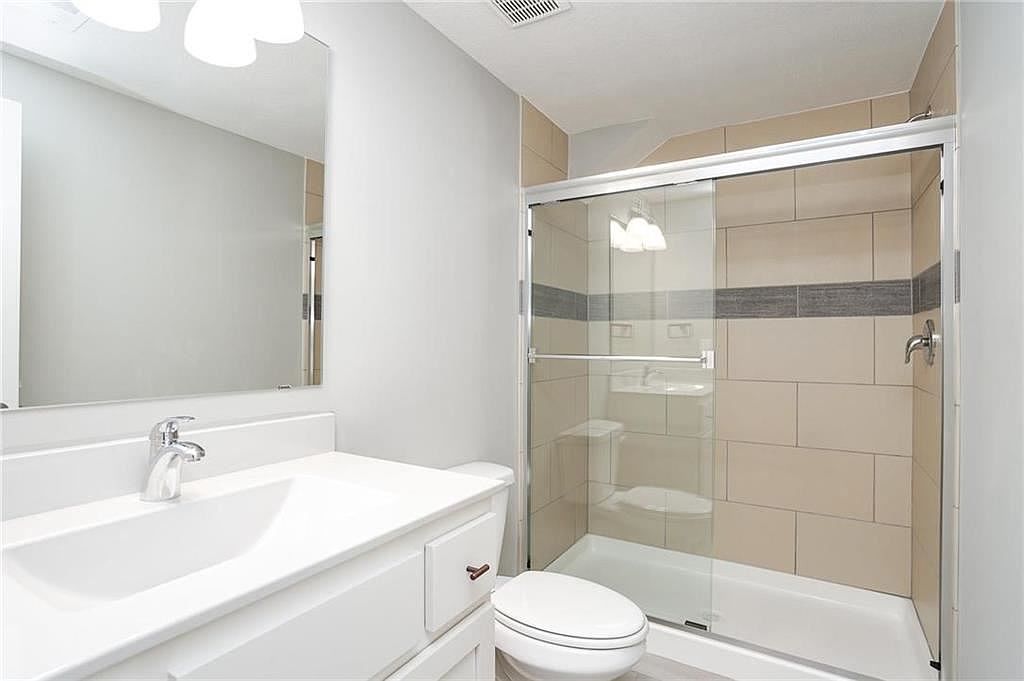 12913 W 169TH Street — photo 37