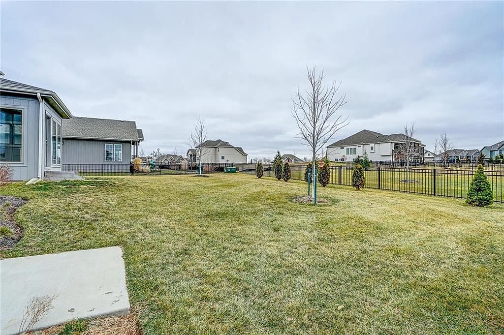 12913 W 169TH Street — photo 41