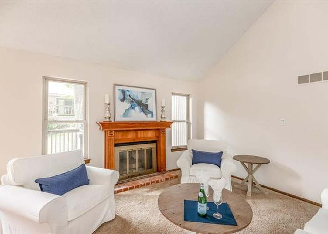 12915 W 66th Street — photo 10