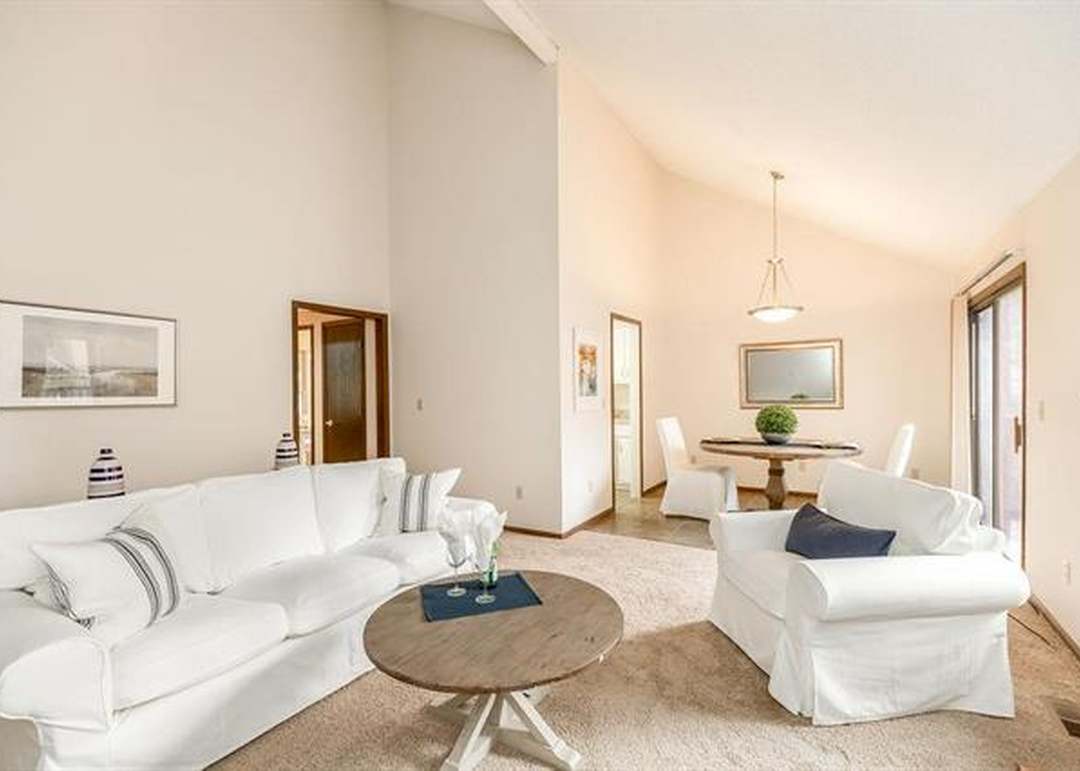 12915 W 66th Street — photo 12
