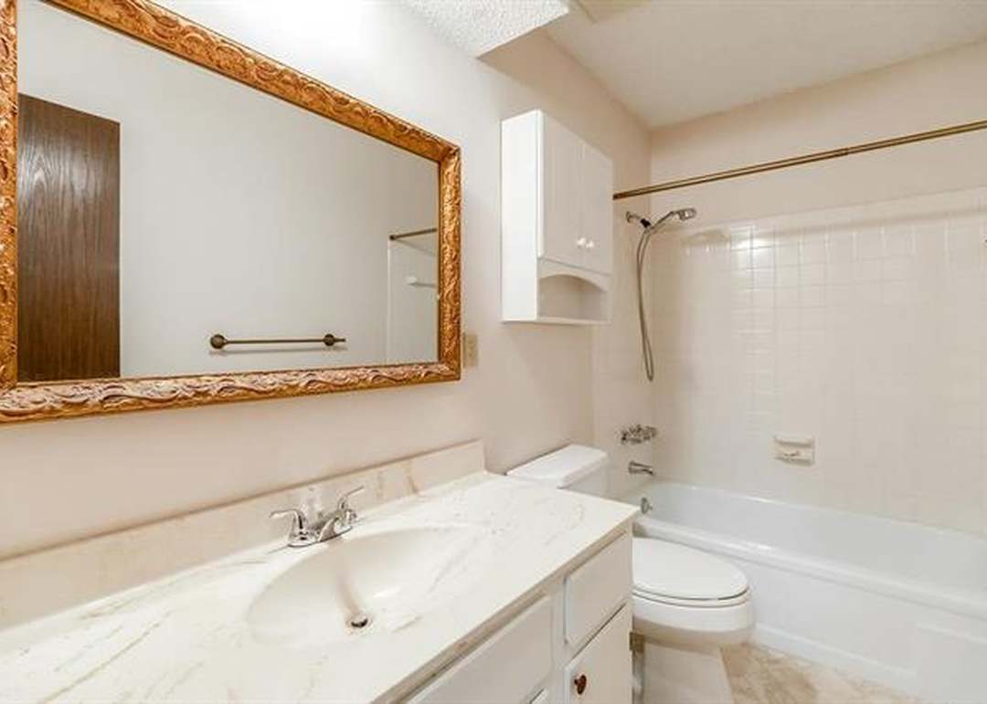 12915 W 66th Street — photo 23