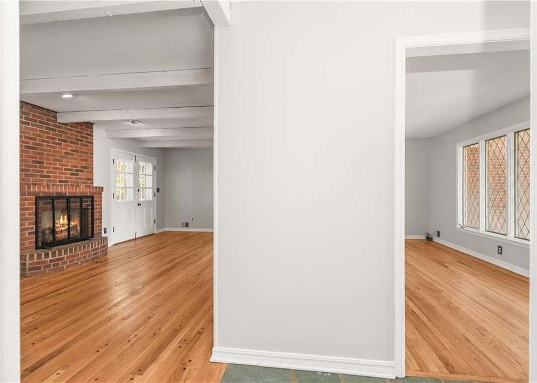 12923 Beacon Avenue — photo 12