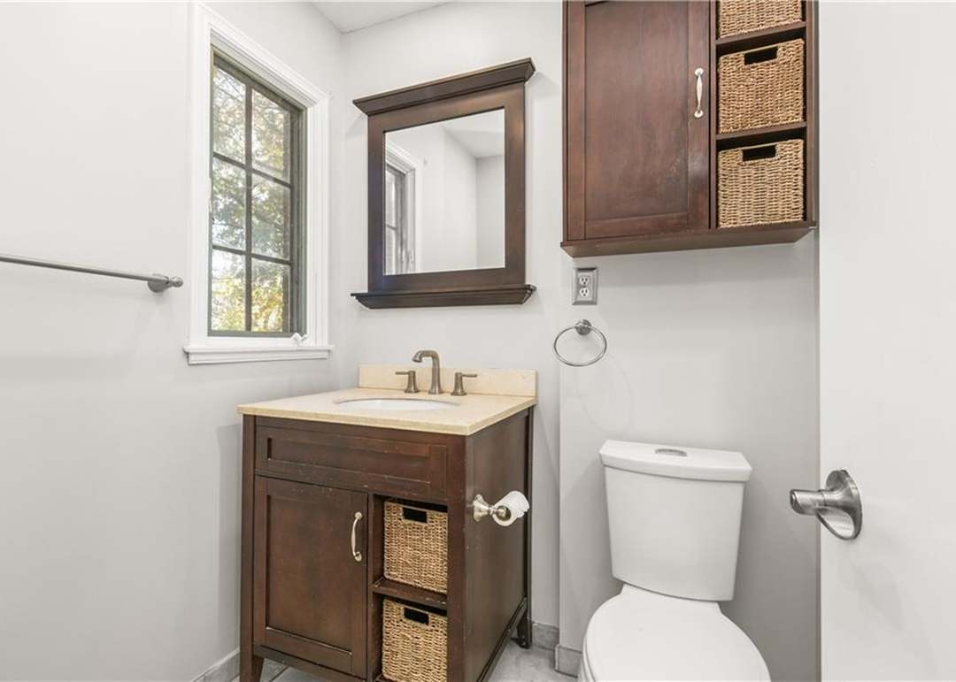12923 Beacon Avenue — photo 20