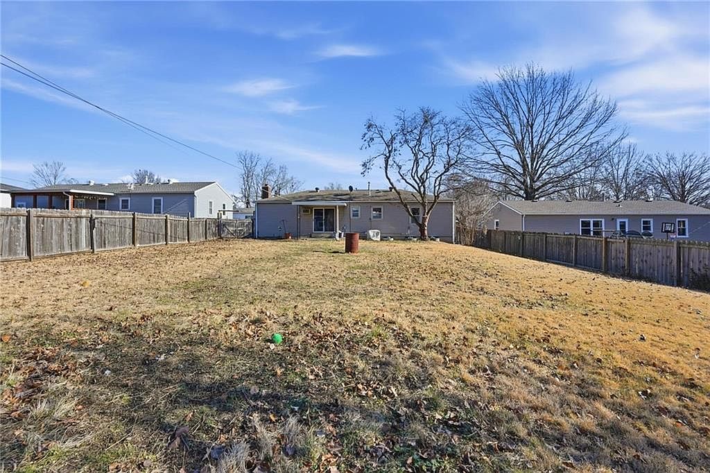 1302 N Whitney Road — photo 37