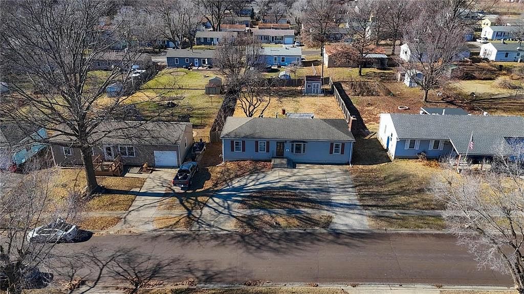1302 N Whitney Road — photo 39