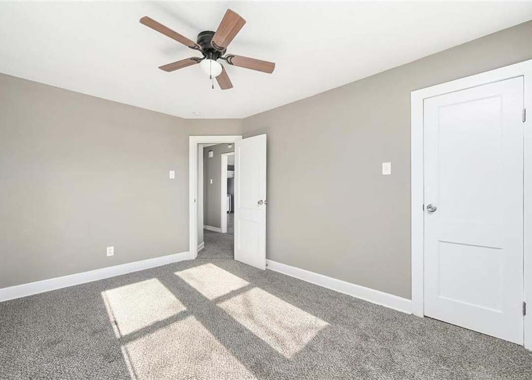 1302 NE 70th Terrace — photo 3
