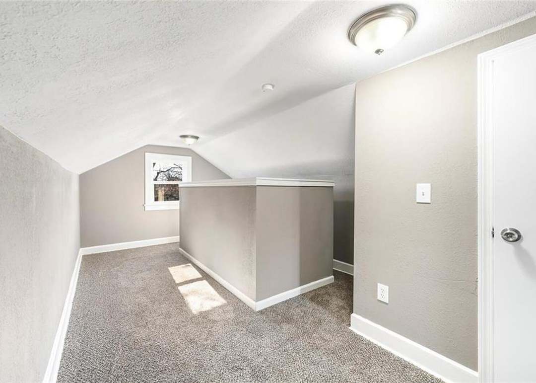 1302 NE 70th Terrace — photo 5