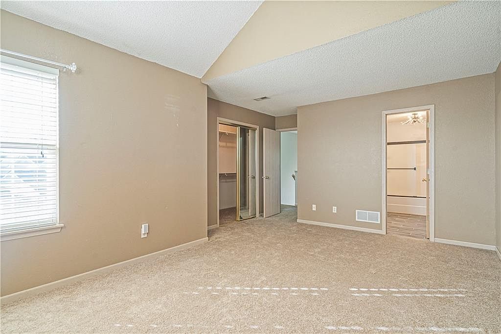 1306 SE Broadway Court — photo 18
