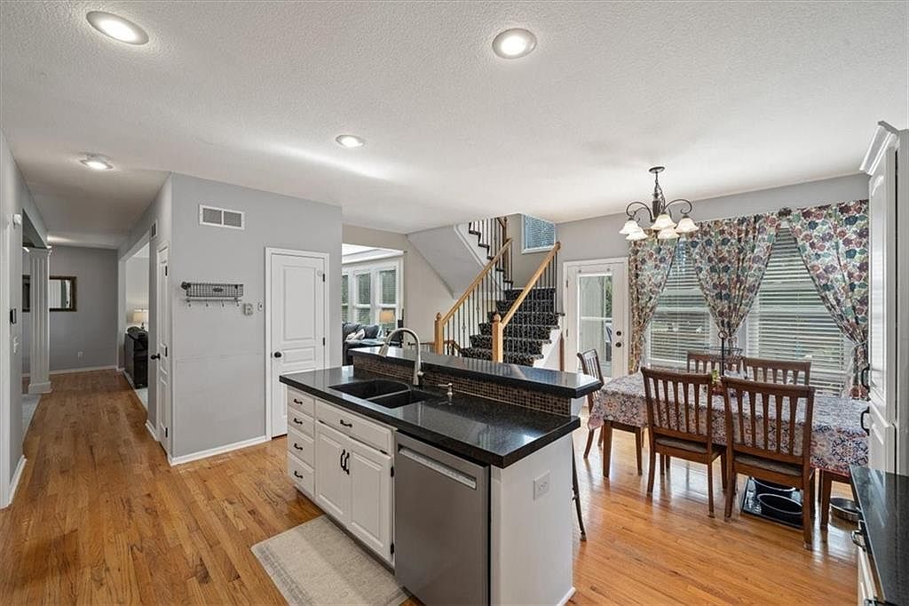 1307 Cedar Ridge Circle — photo 11