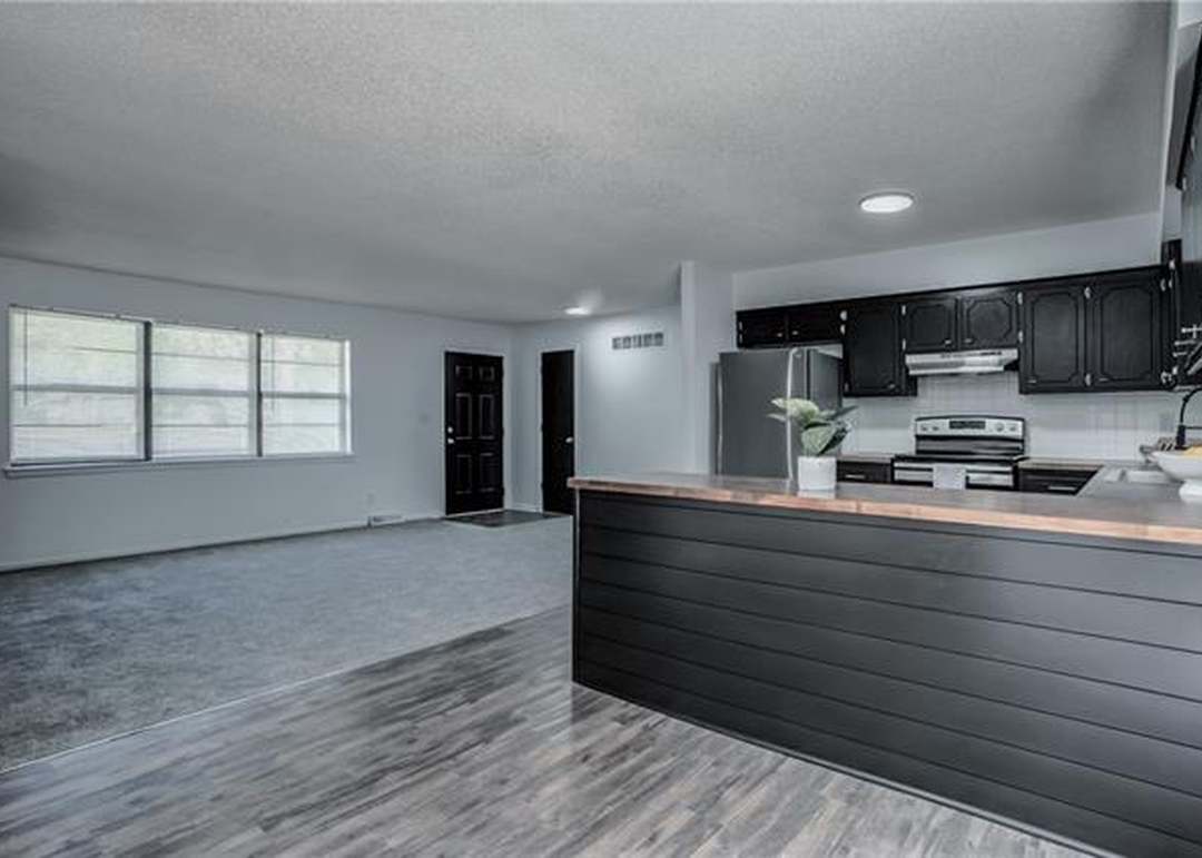 1309 N 63rd Terrace — photo 14