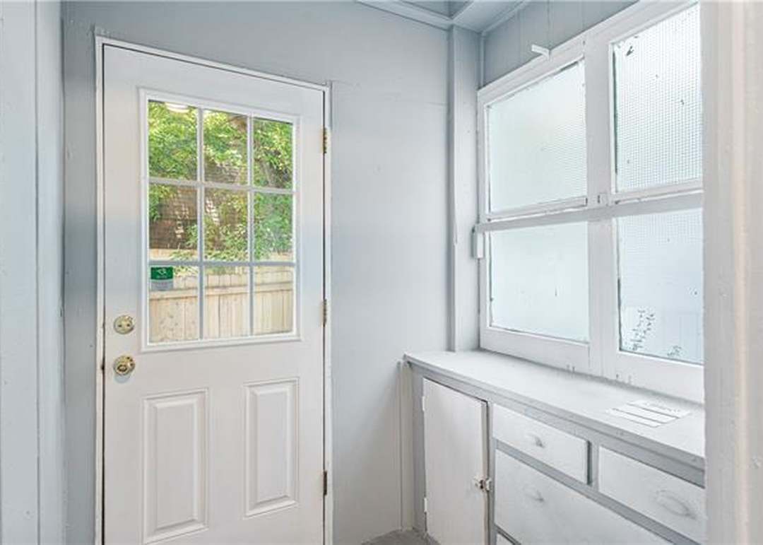 1309 W 41st Street — photo 22