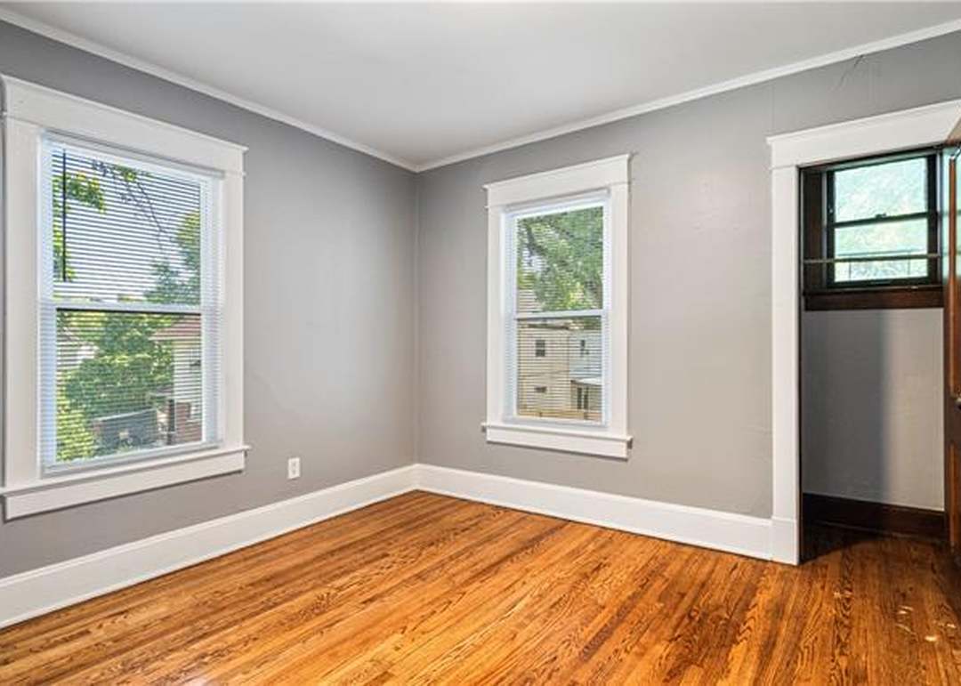 1309 W 41st Street — photo 26