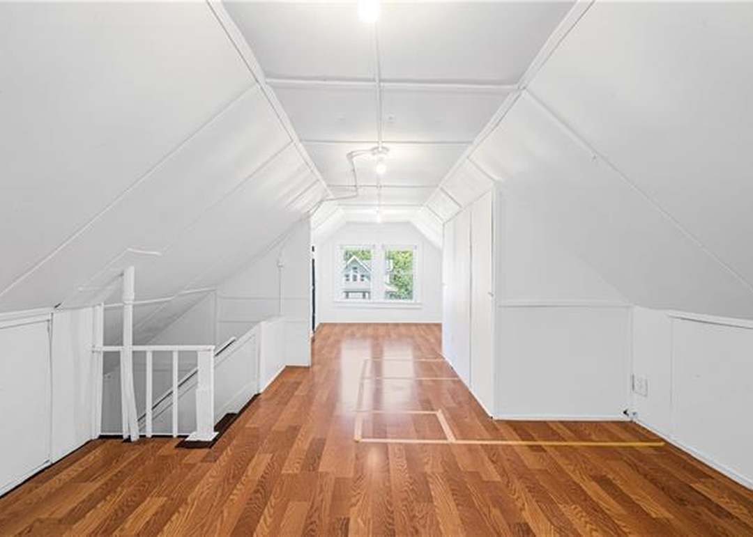 1309 W 41st Street — photo 35