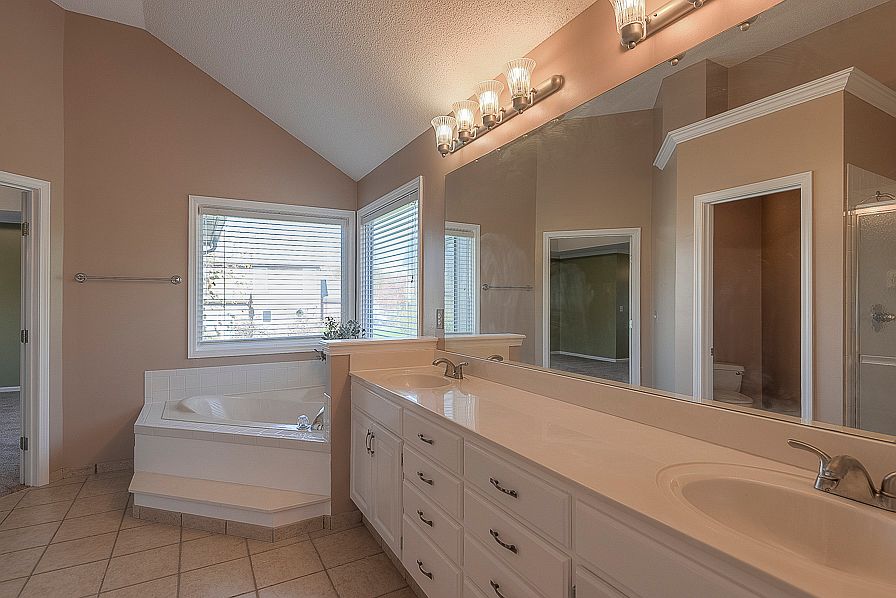 13105 Noland St — photo 18
